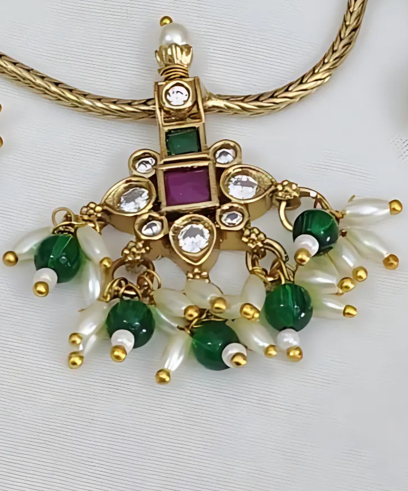 Aditi Necklace Set