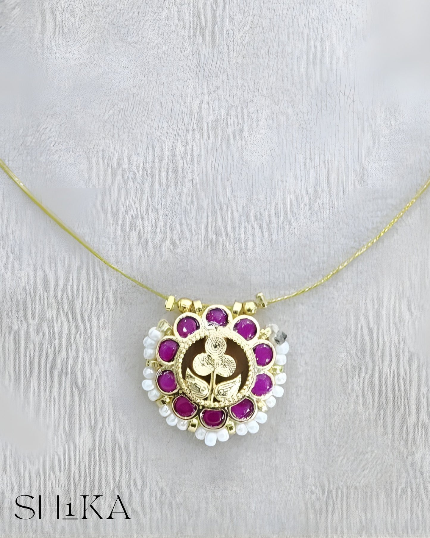 Padma Kundan Invisible Necklace
