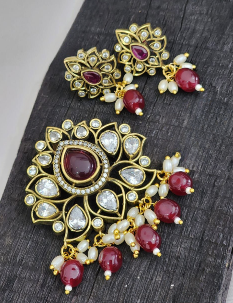 Victorian Pendant Set