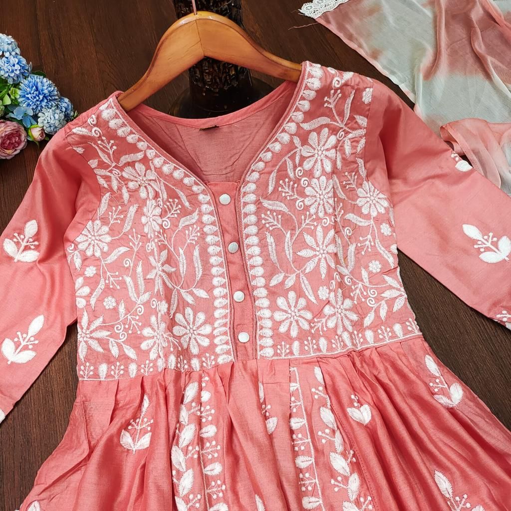 Chanda Chikankari