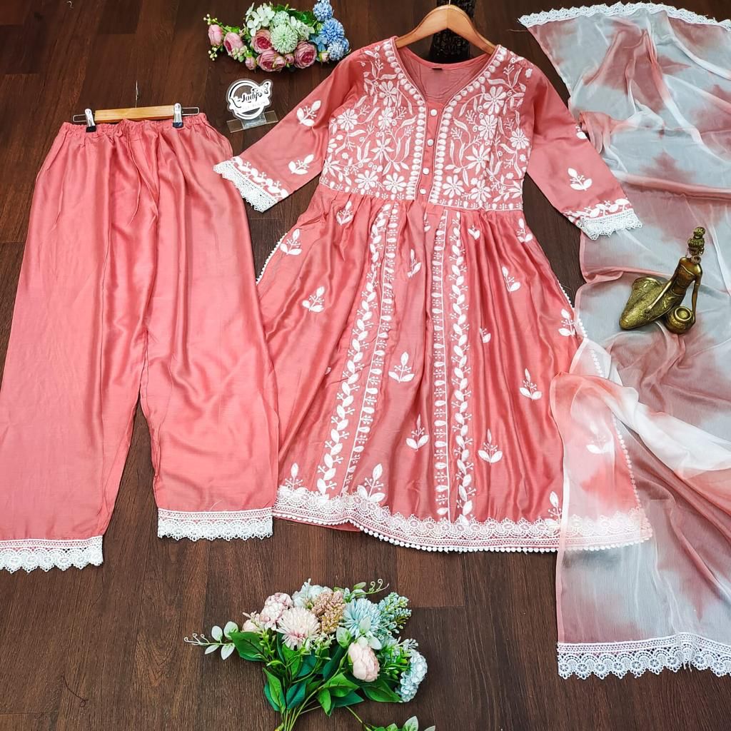 Chanda Chikankari