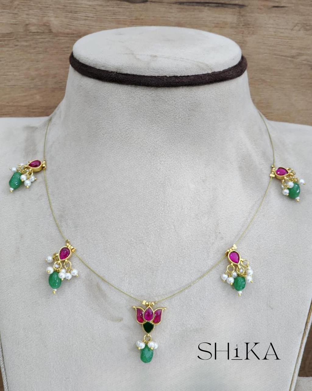 Neera Invisible Necklace
