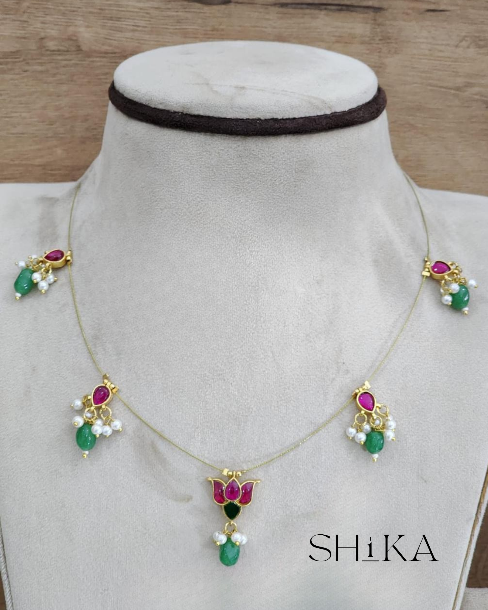 Neera Invisible Necklace