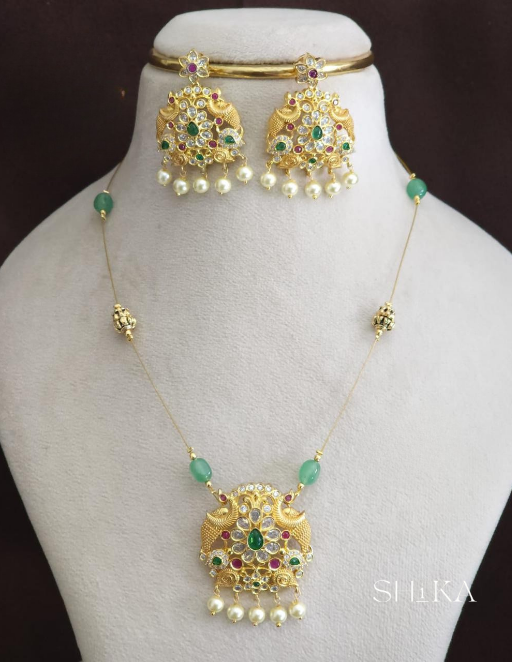 Ishani Invisible Necklace Set