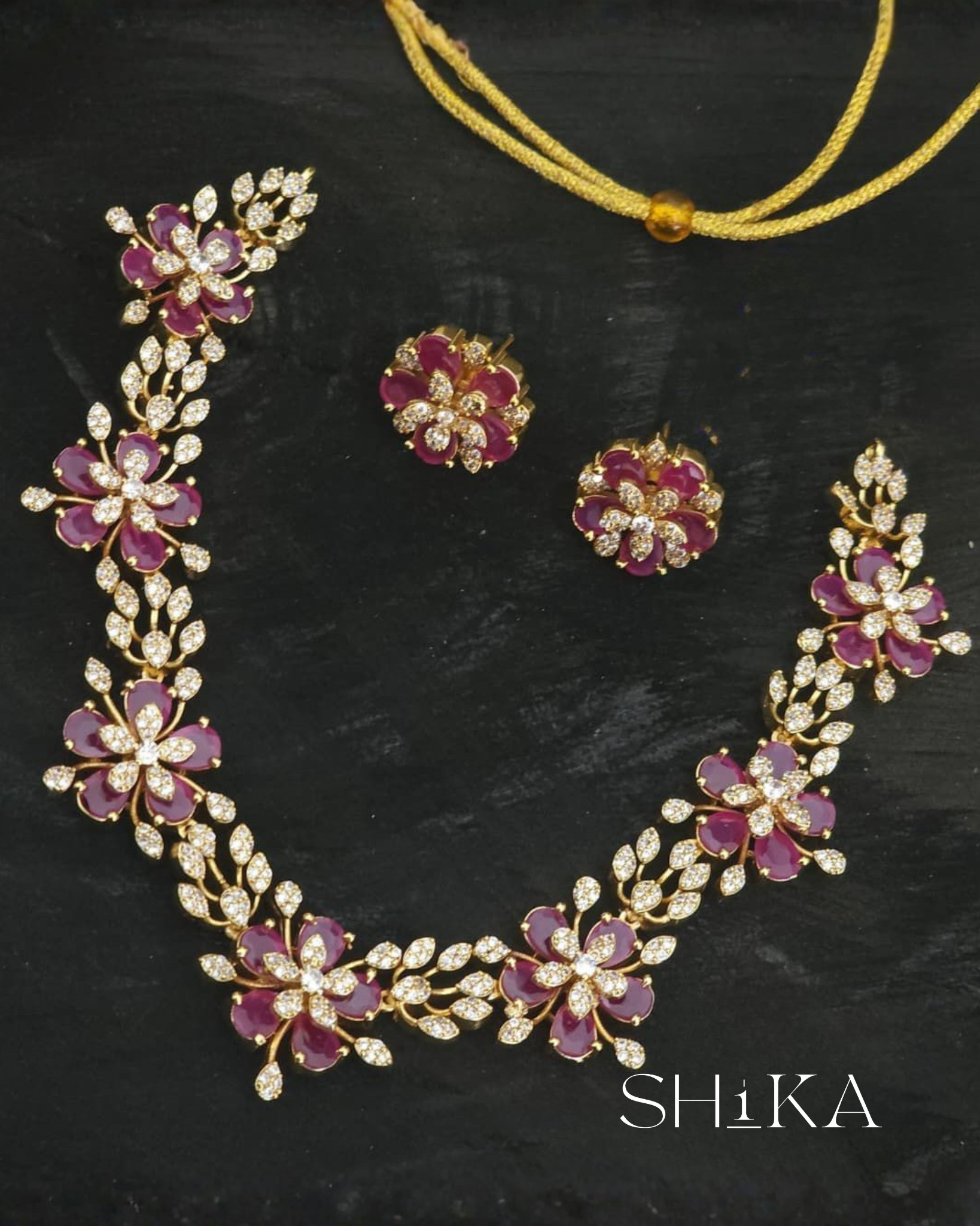 Floral Burst Necklace Set