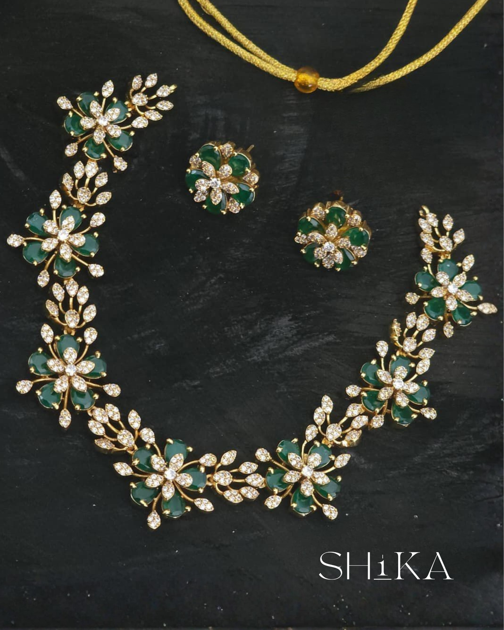 Floral Burst Necklace Set