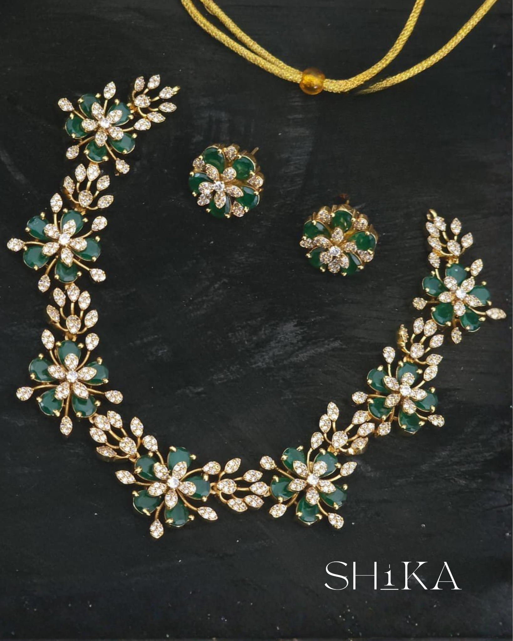 Floral Burst Necklace Set