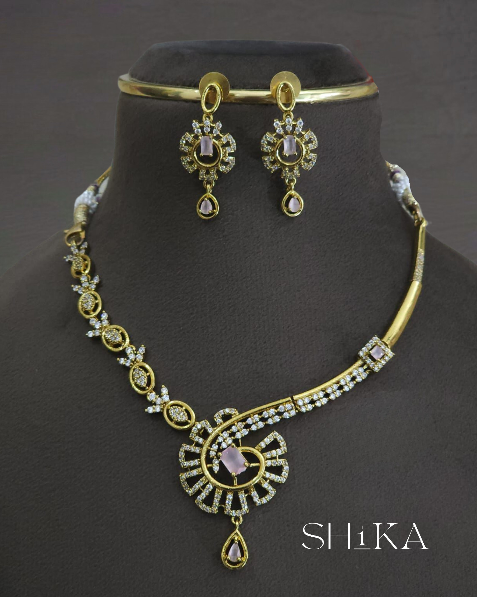 Radiant Stone Necklace Set