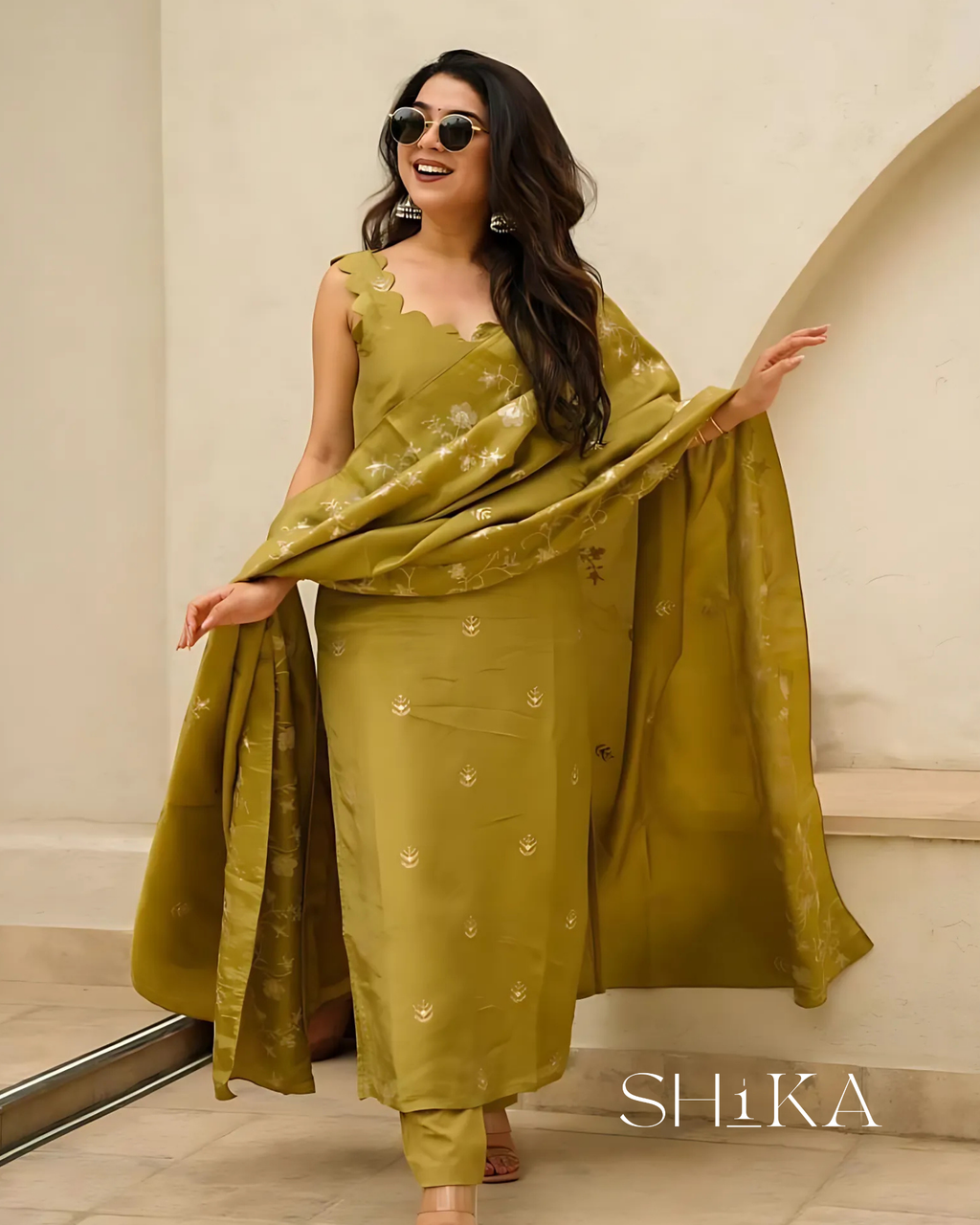 Leela Kurti set