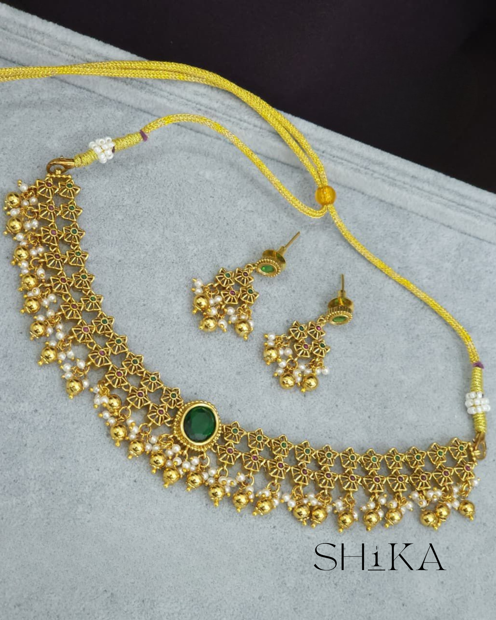 Antique Gold and Pearls Necklace Set