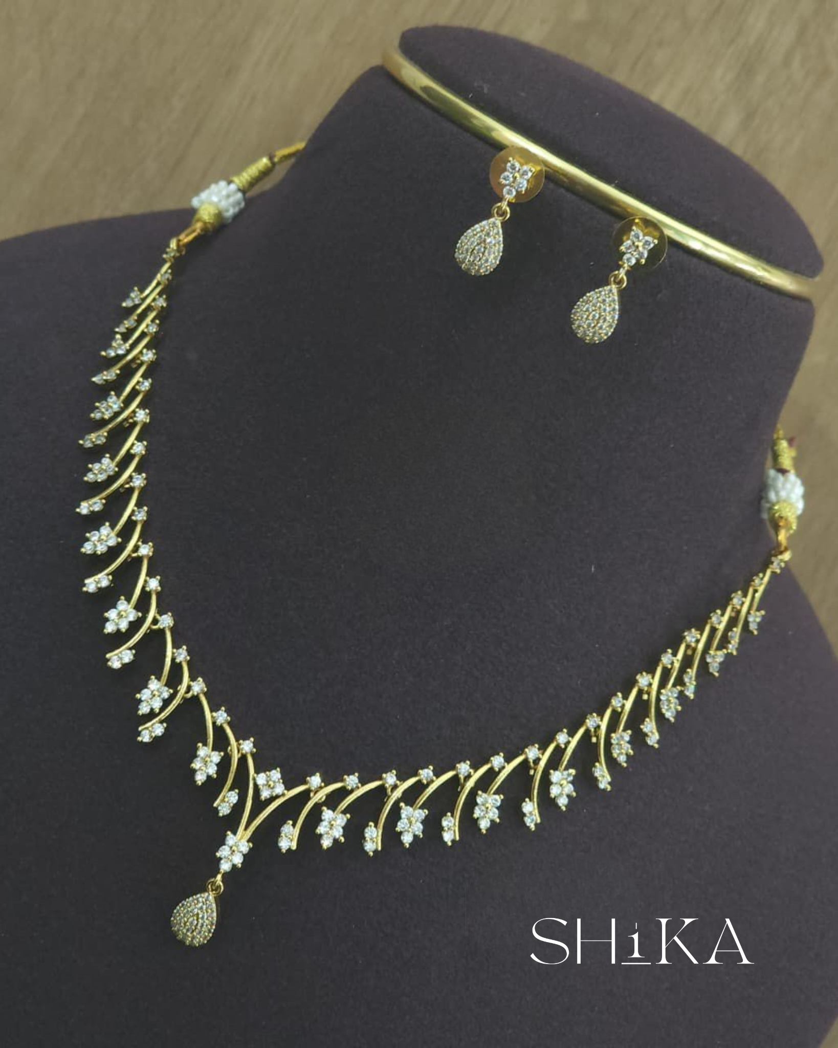 Floral Vine Necklace Set