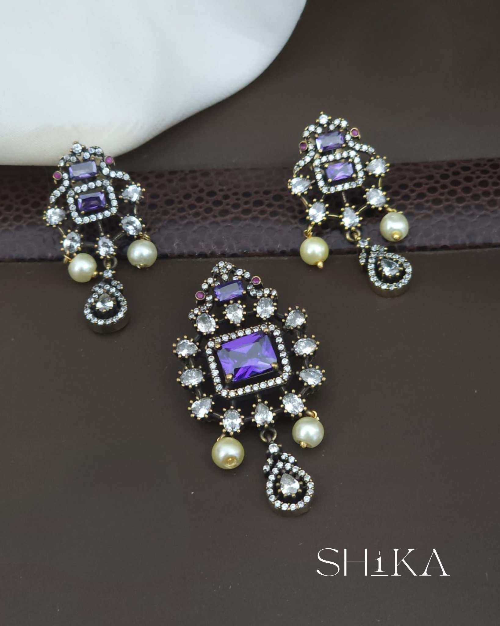 Victorian Moissanite Pendant Set
