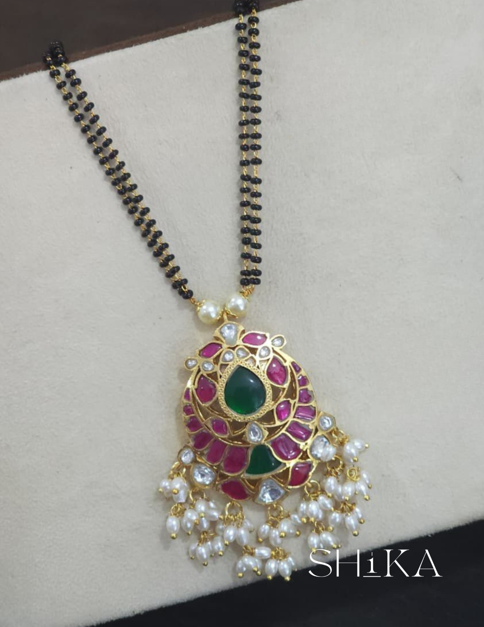 Jadau Kundan Nalla Pusalu Necklace