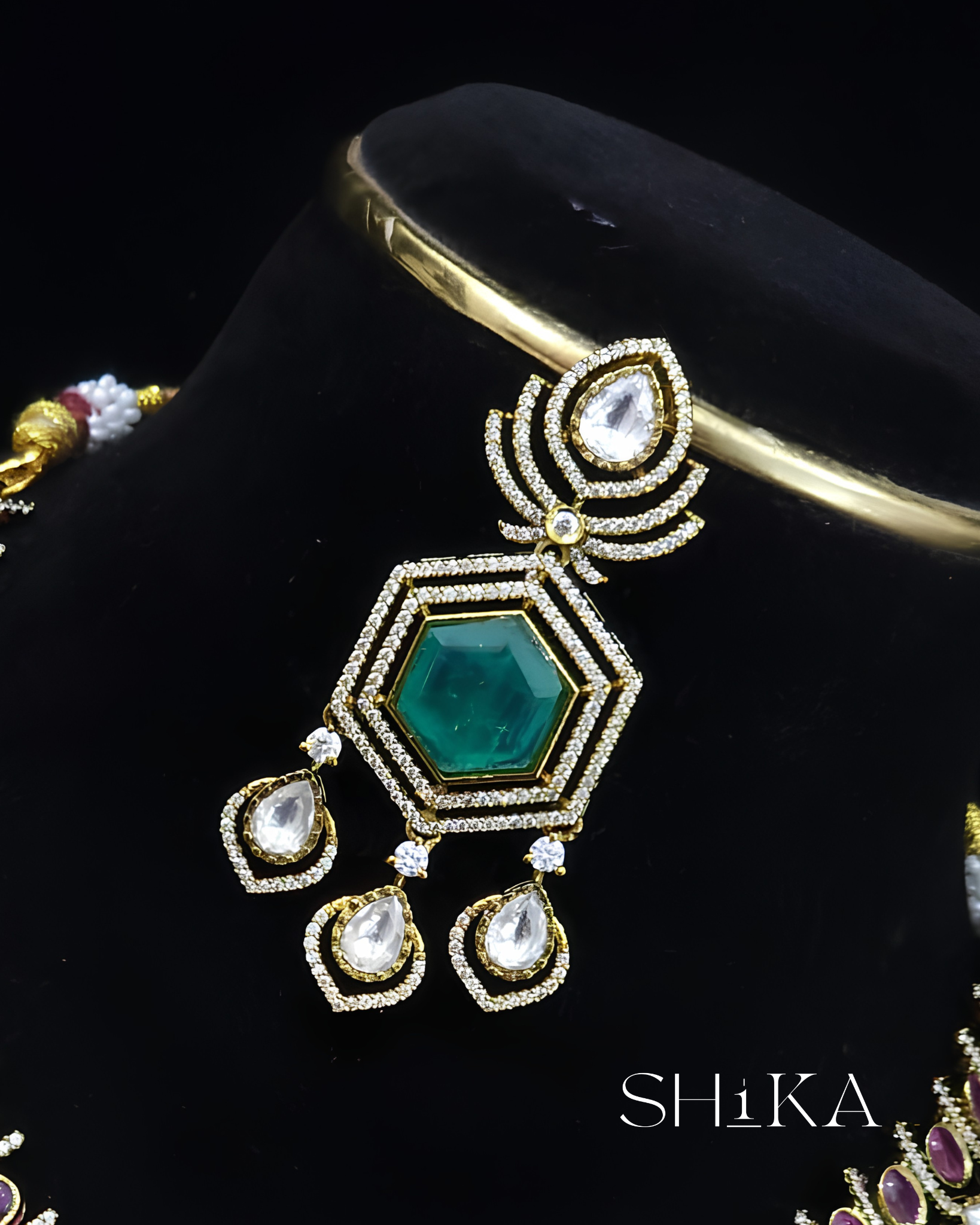 Royal Victorian Kundan Necklace Set