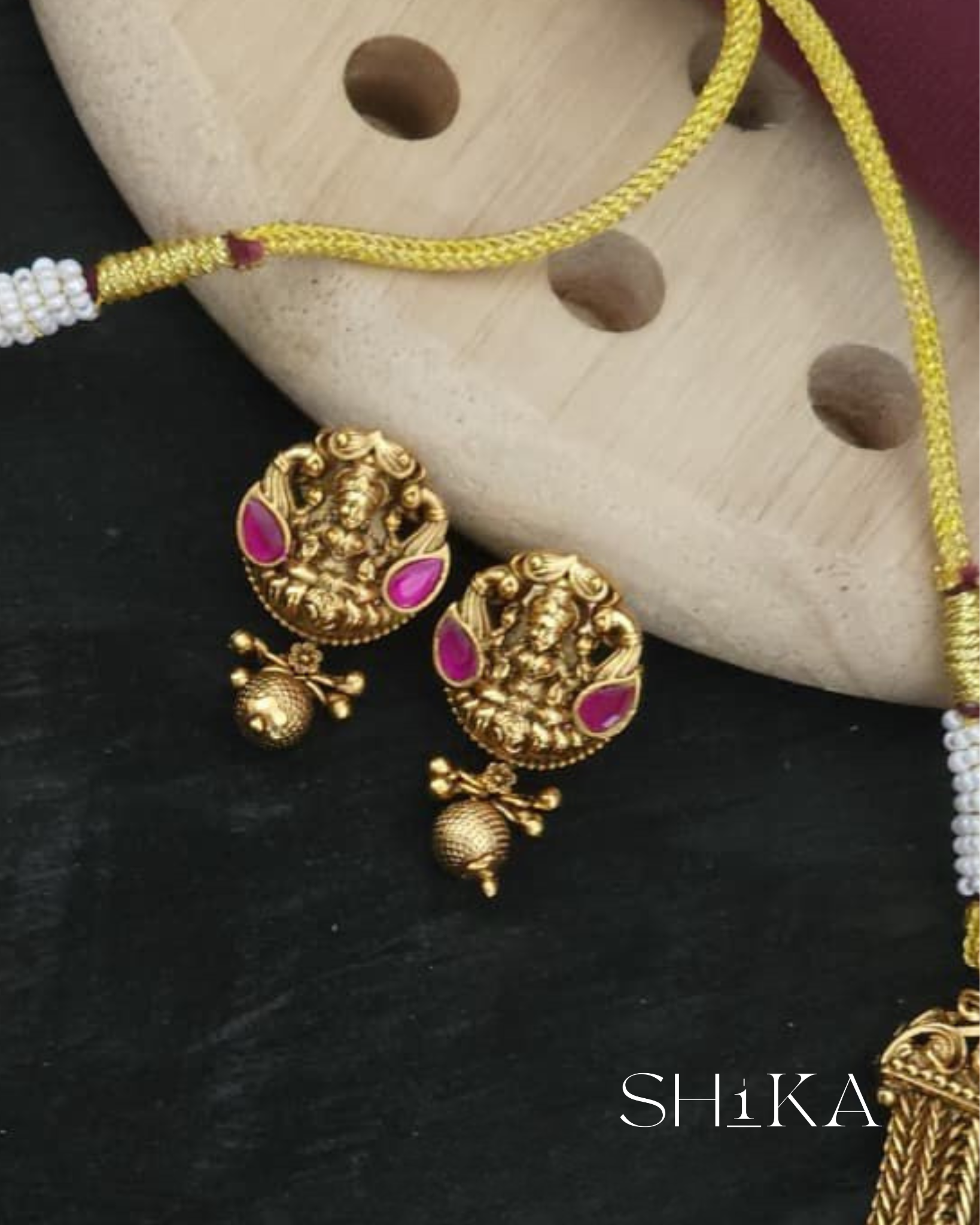 Jadau Kundan Kante Necklace Set