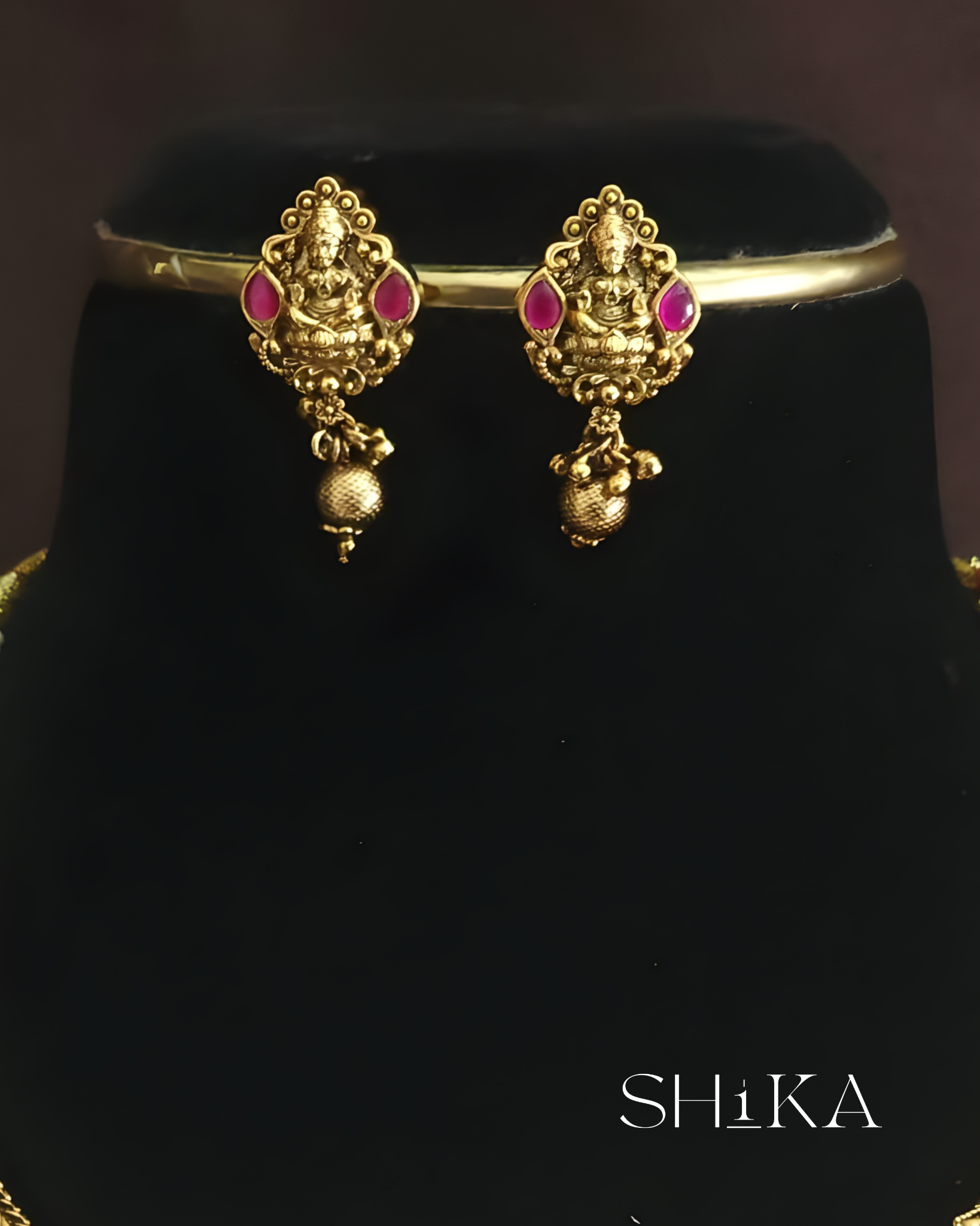 Antique Jadau Kundan Necklace Set