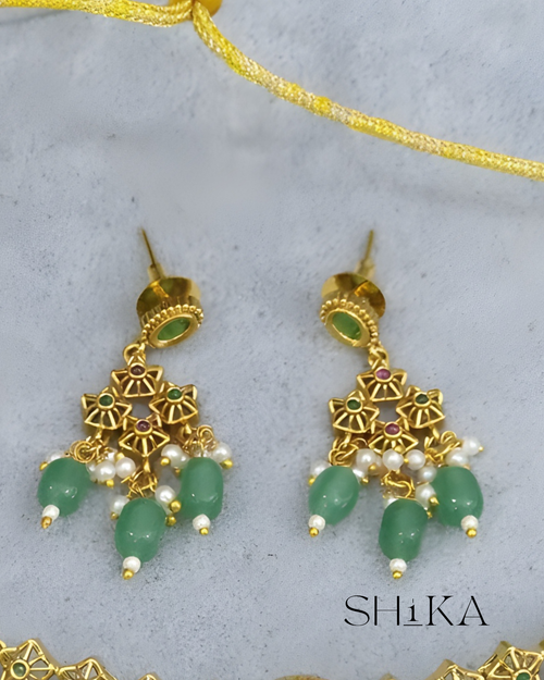 Antique Gold and Beads Necklace Set
