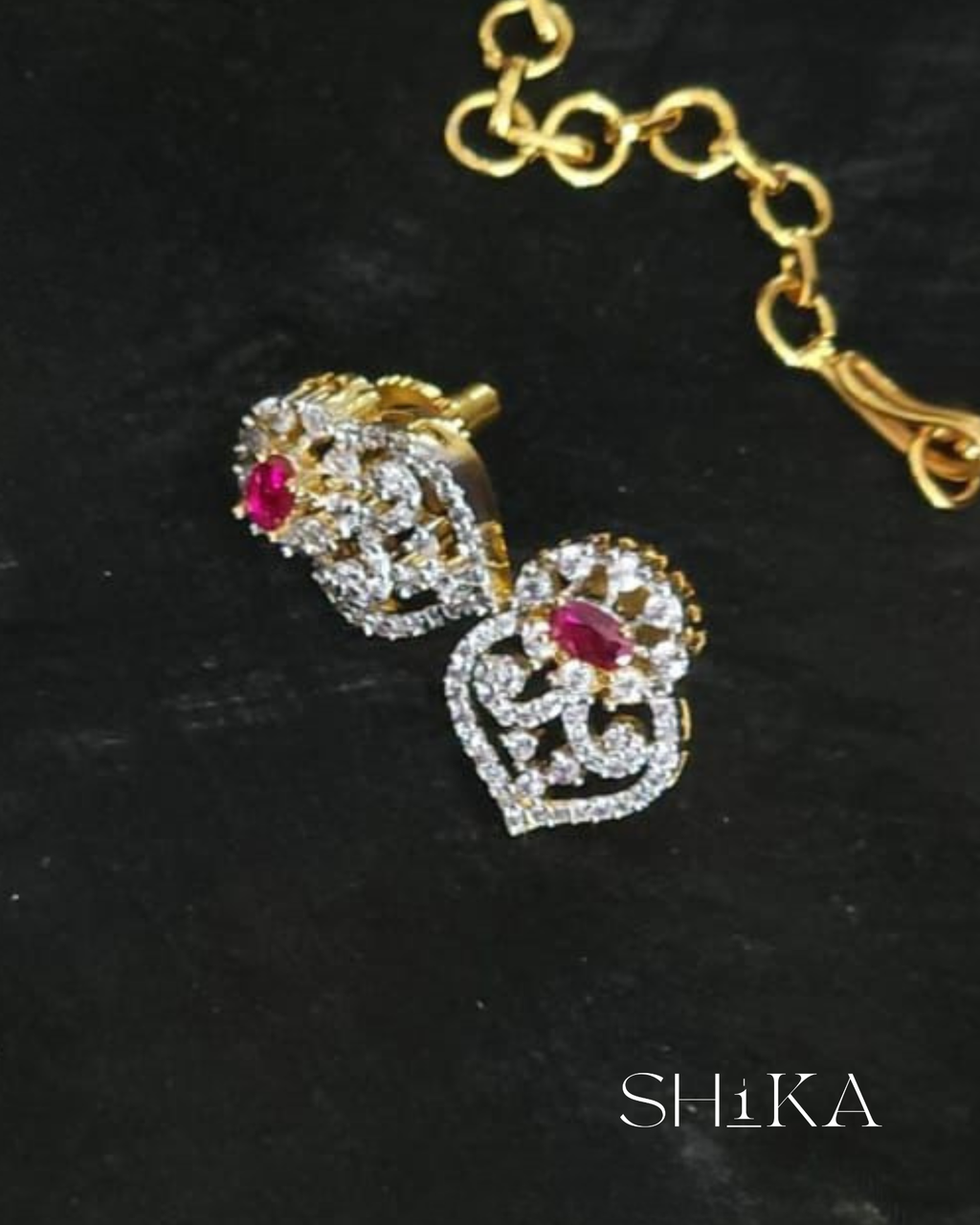 Stone and Pearl Necklace Set