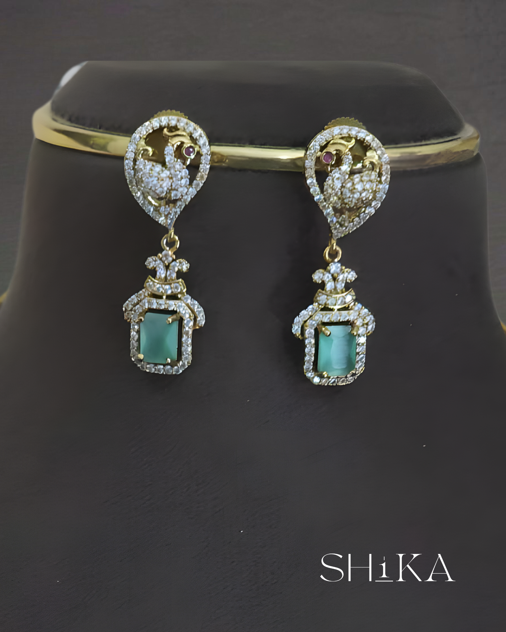 Turquose Stone Pendant Necklace Set