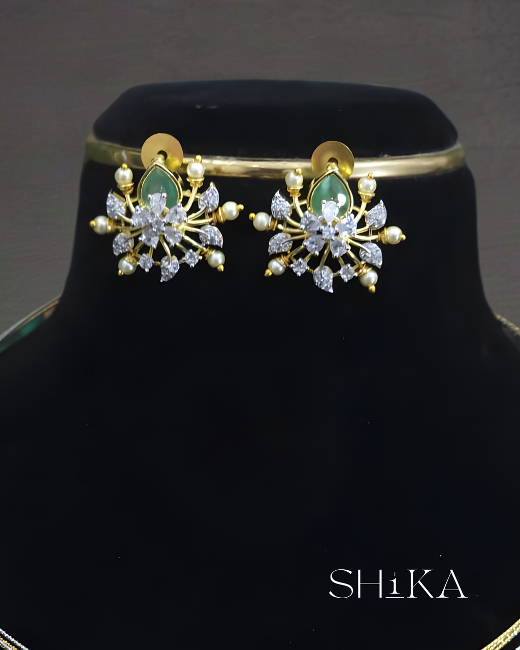 Floral Stone Necklace Set