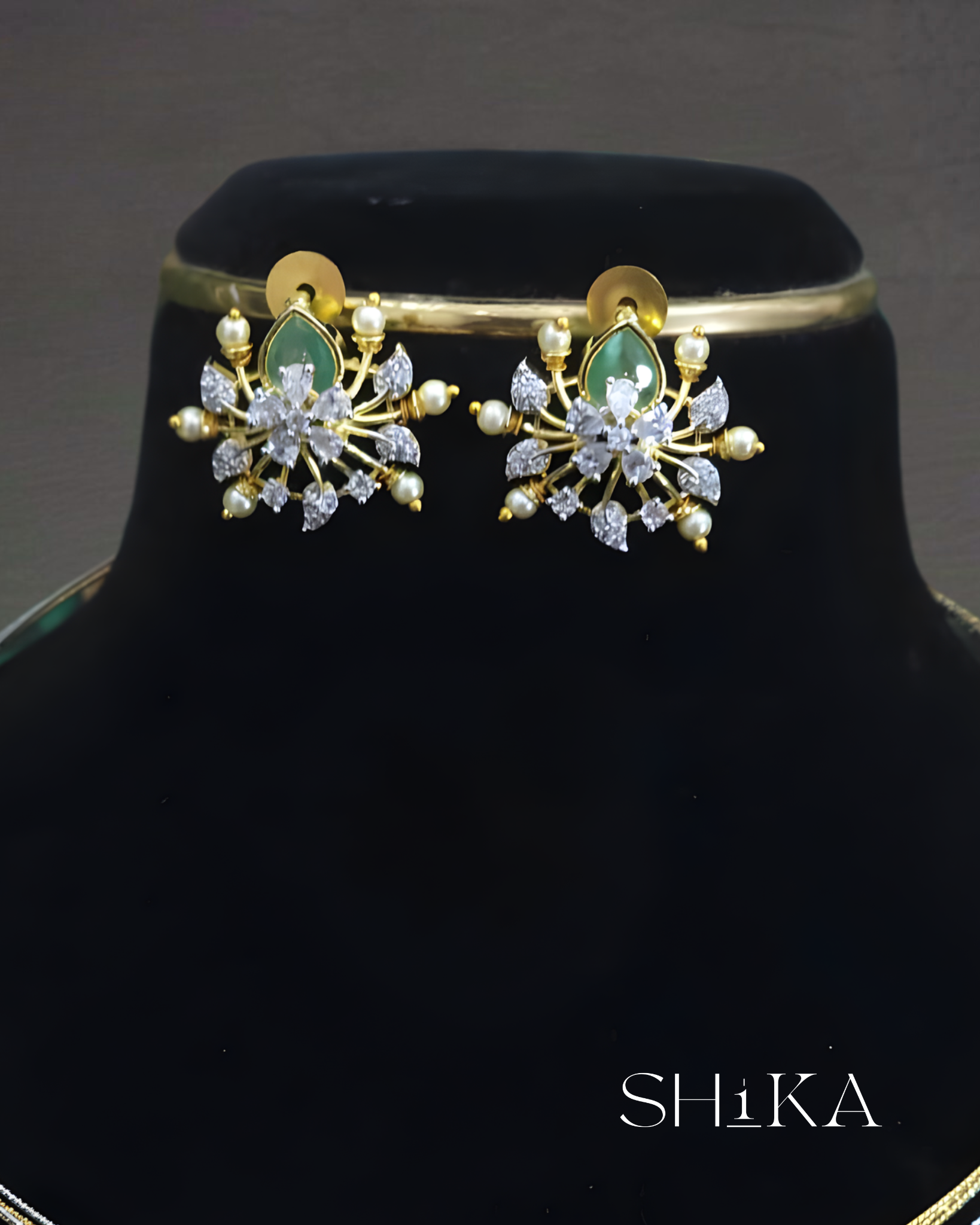 Floral Stone Necklace Set