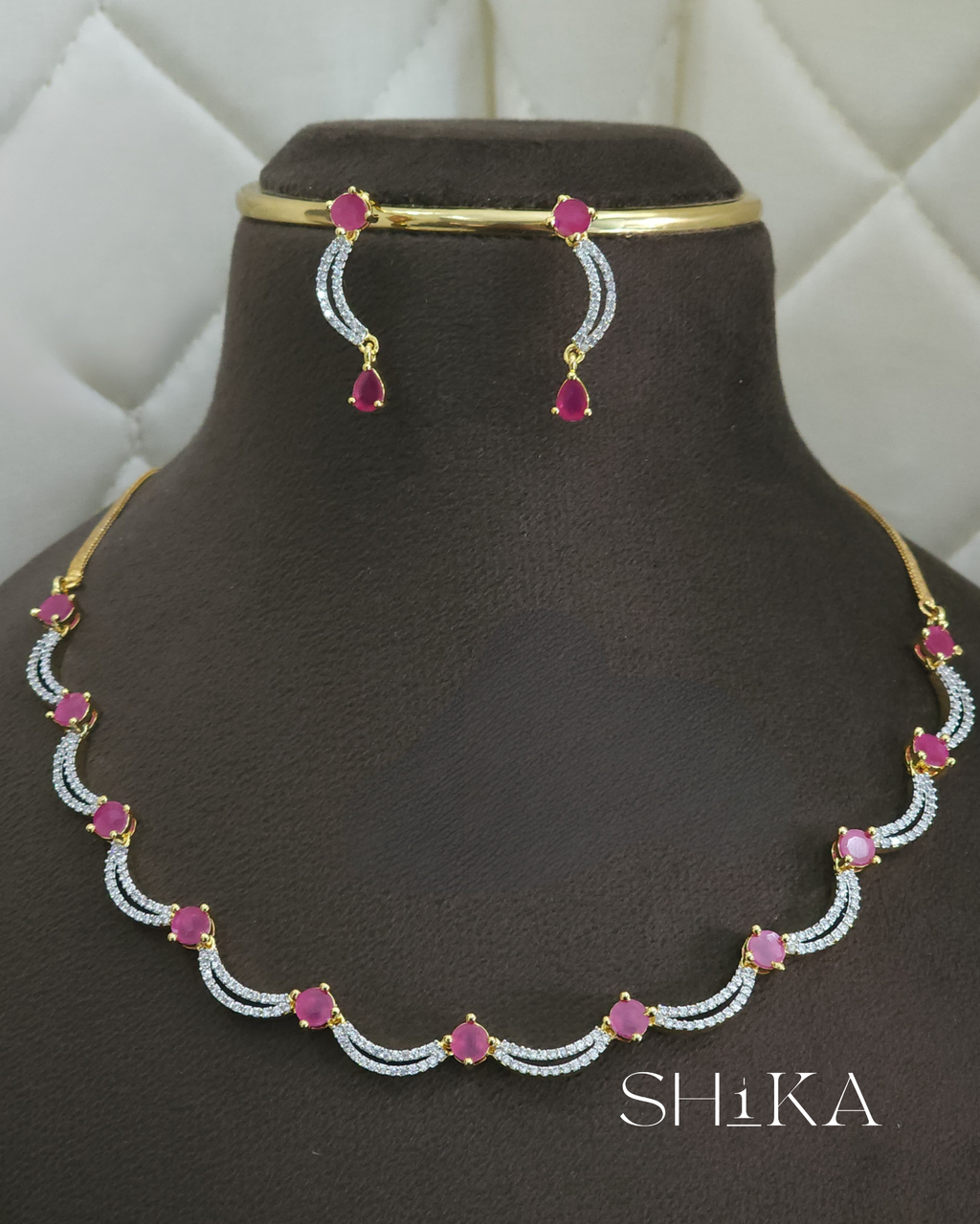 Dua Stone Necklace Set