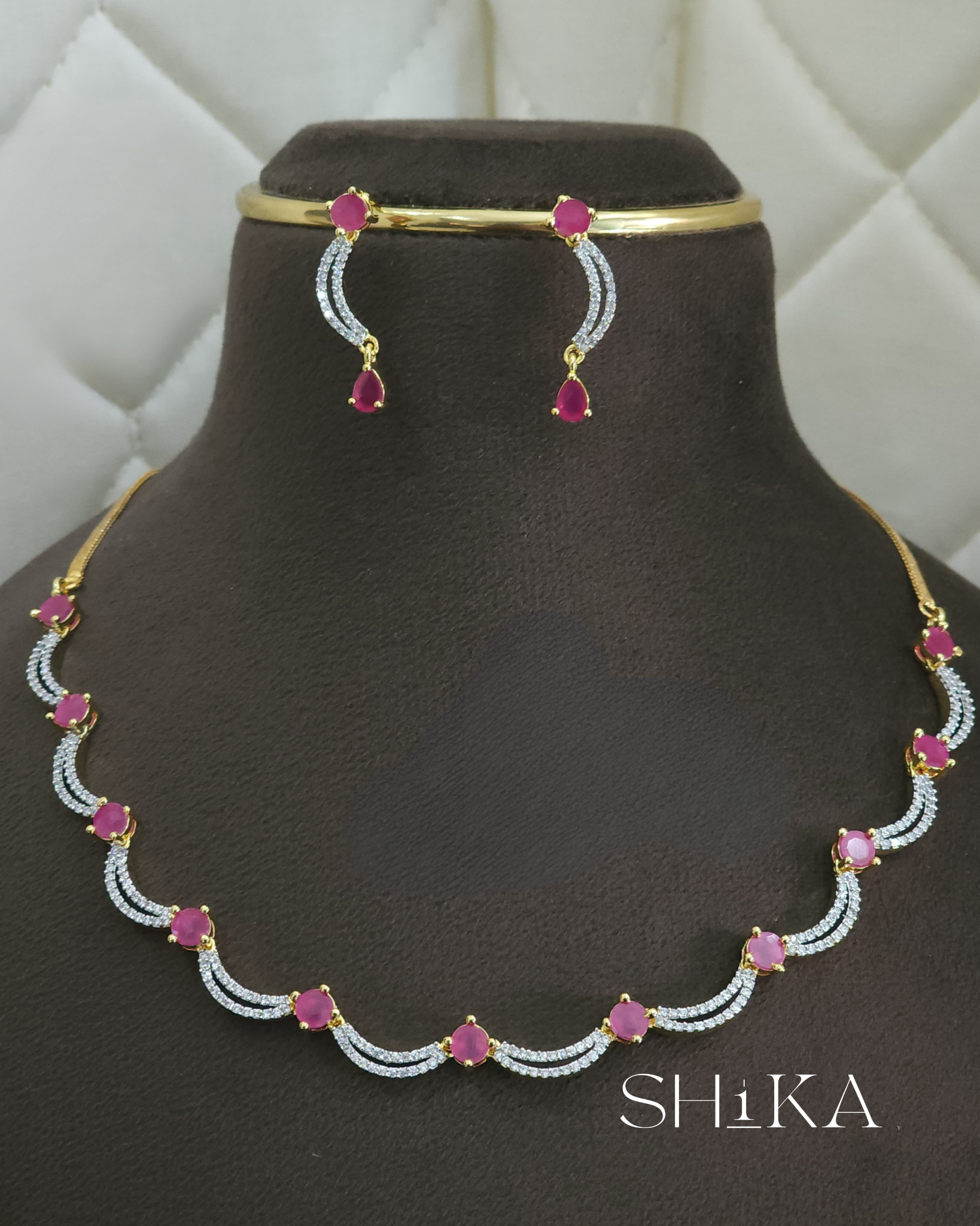 Dua Stone Necklace Set