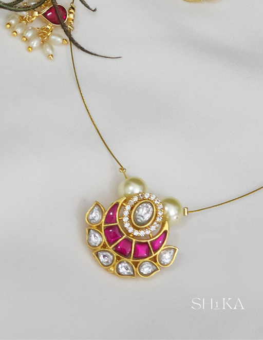 Mrinal Invisible Necklace Set