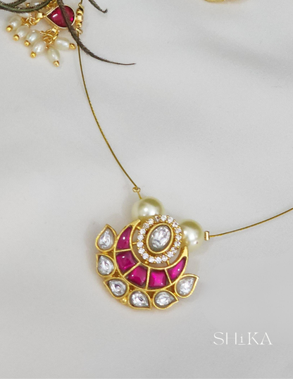 Mrinal Invisible Necklace Set