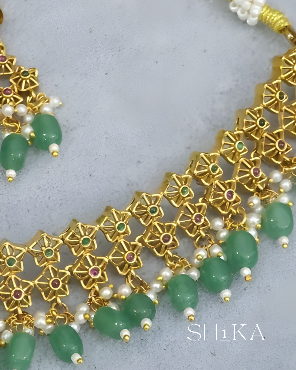 Antique Gold and Beads Necklace Set