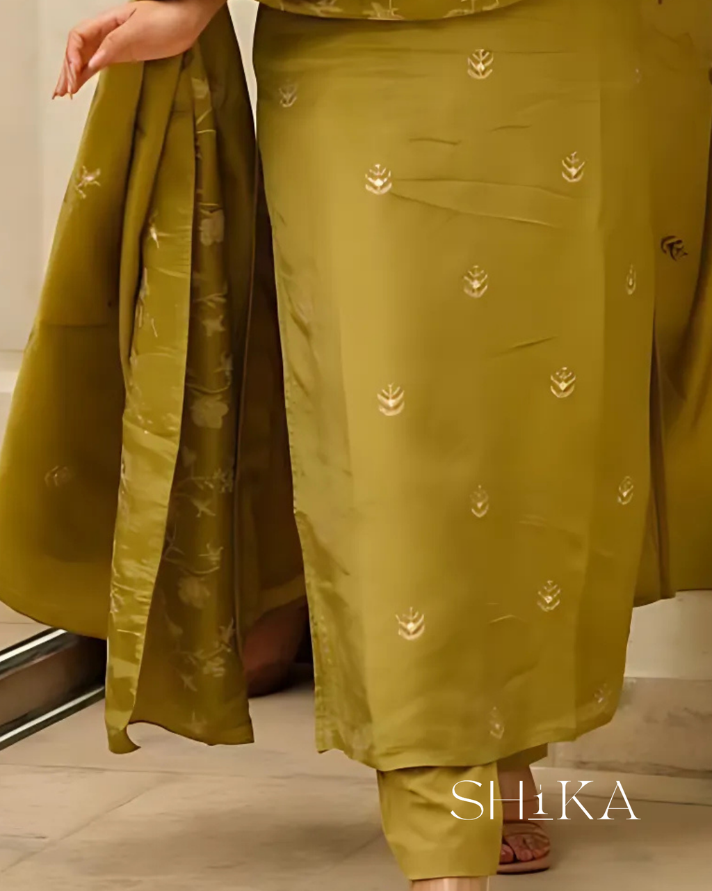 Leela Kurti set