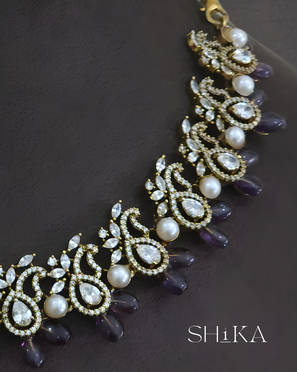 Stone and Bead Teardrop Necklace Set