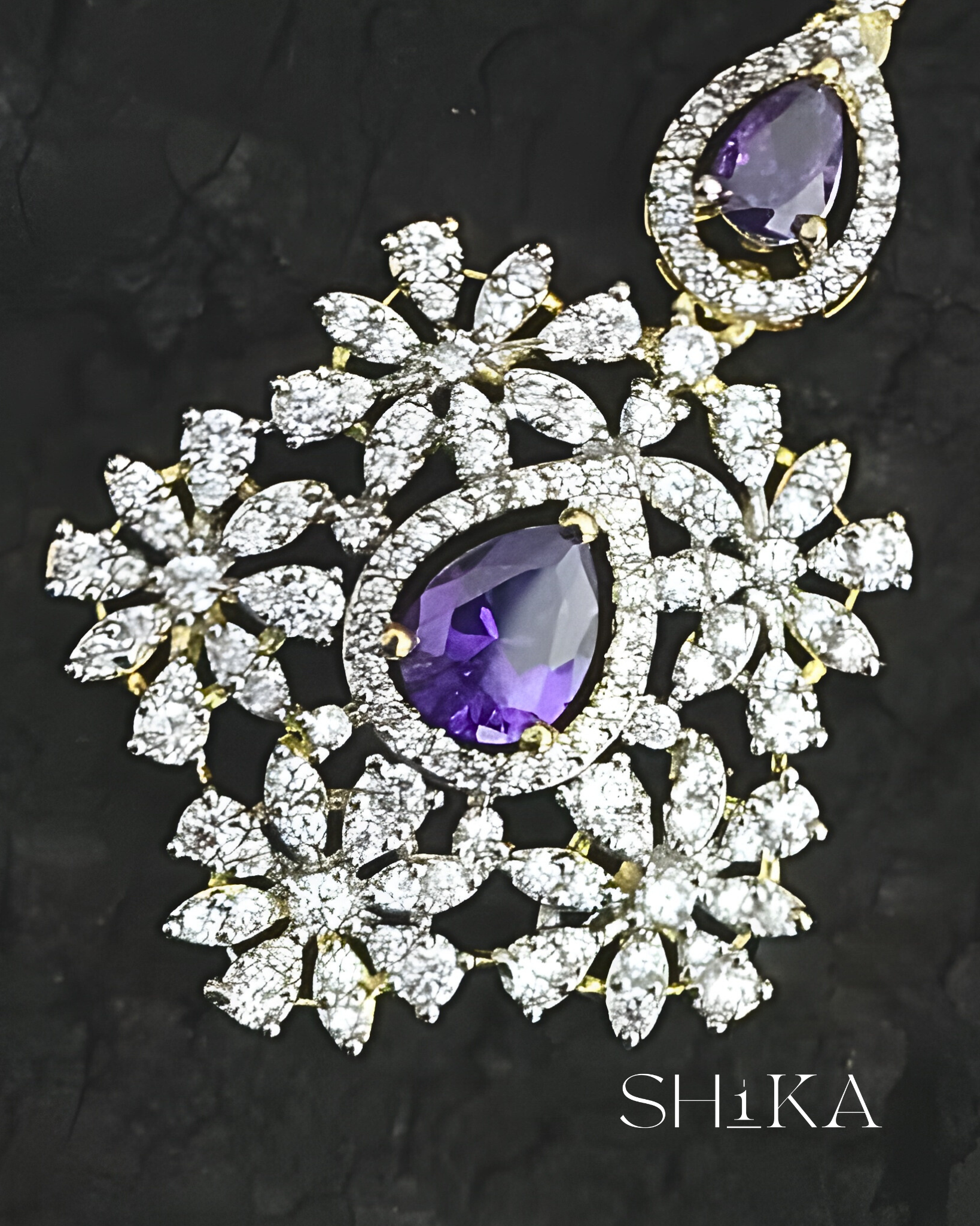 GJ Tear Drop Stone Tika