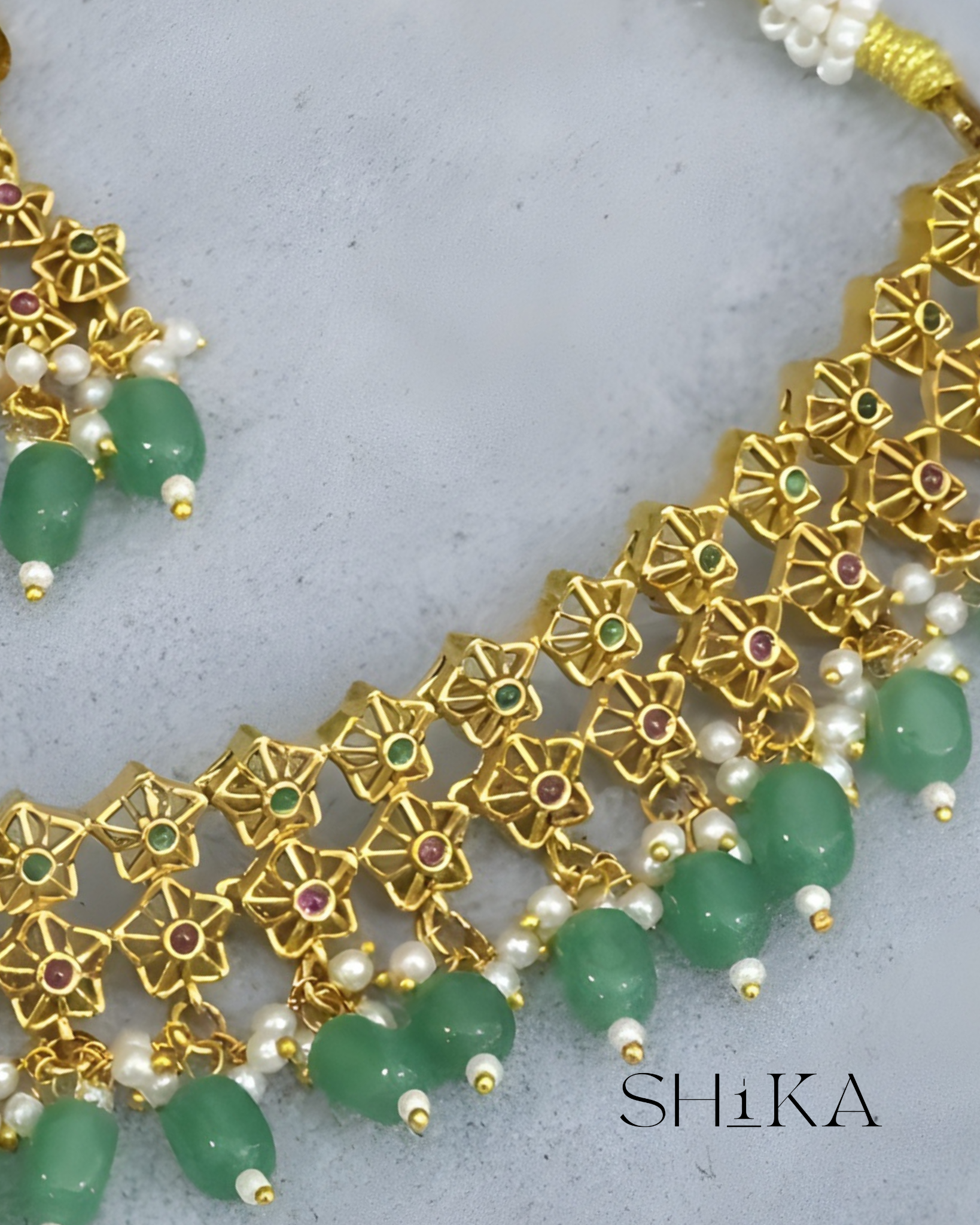 Antique Gold and Beads Necklace Set
