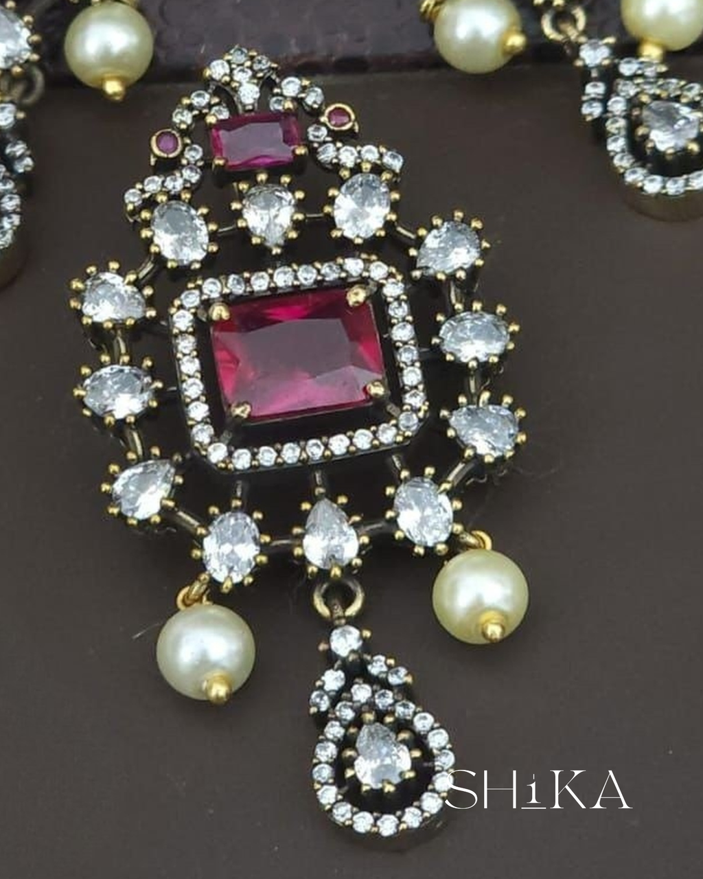 Victorian Moissanite Pendant Set