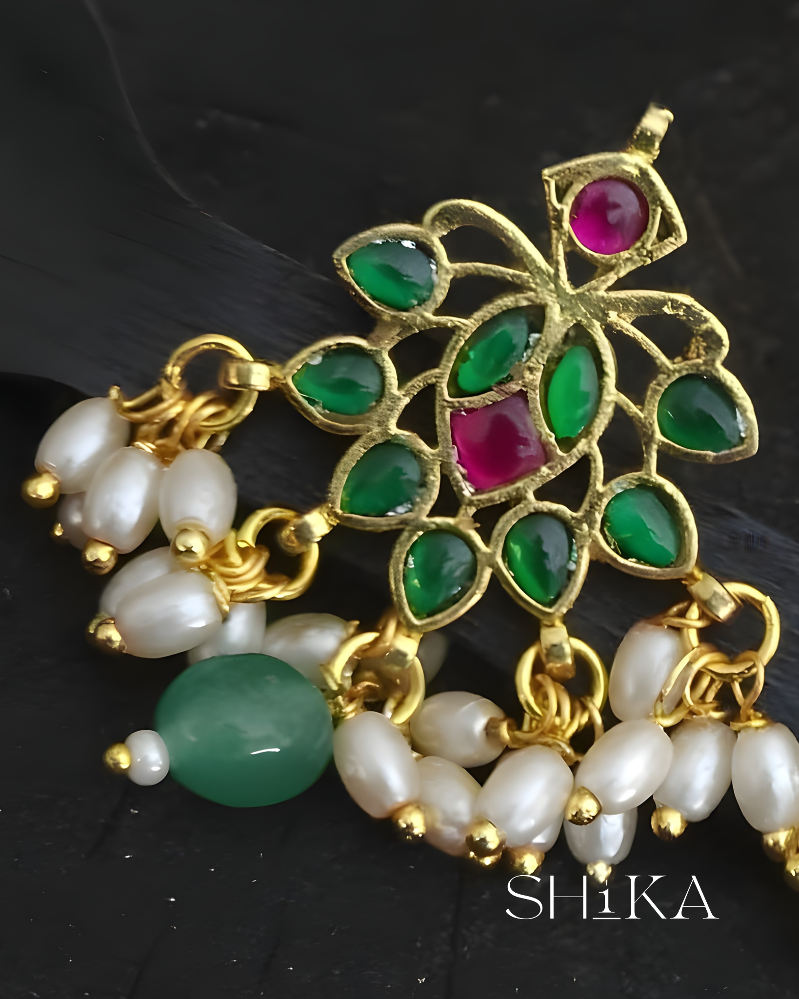 Jadau Kundan Screw Back Earrings