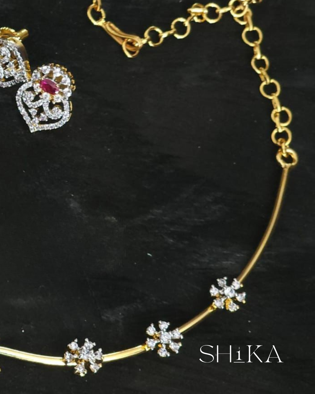 Stone and Pearl Necklace Set