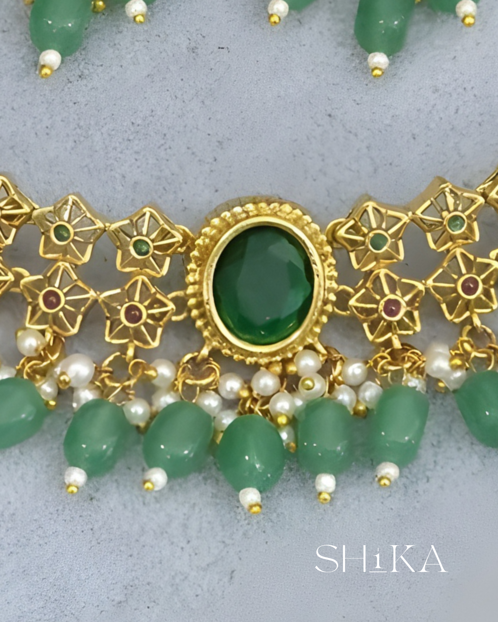 Antique Gold and Beads Necklace Set