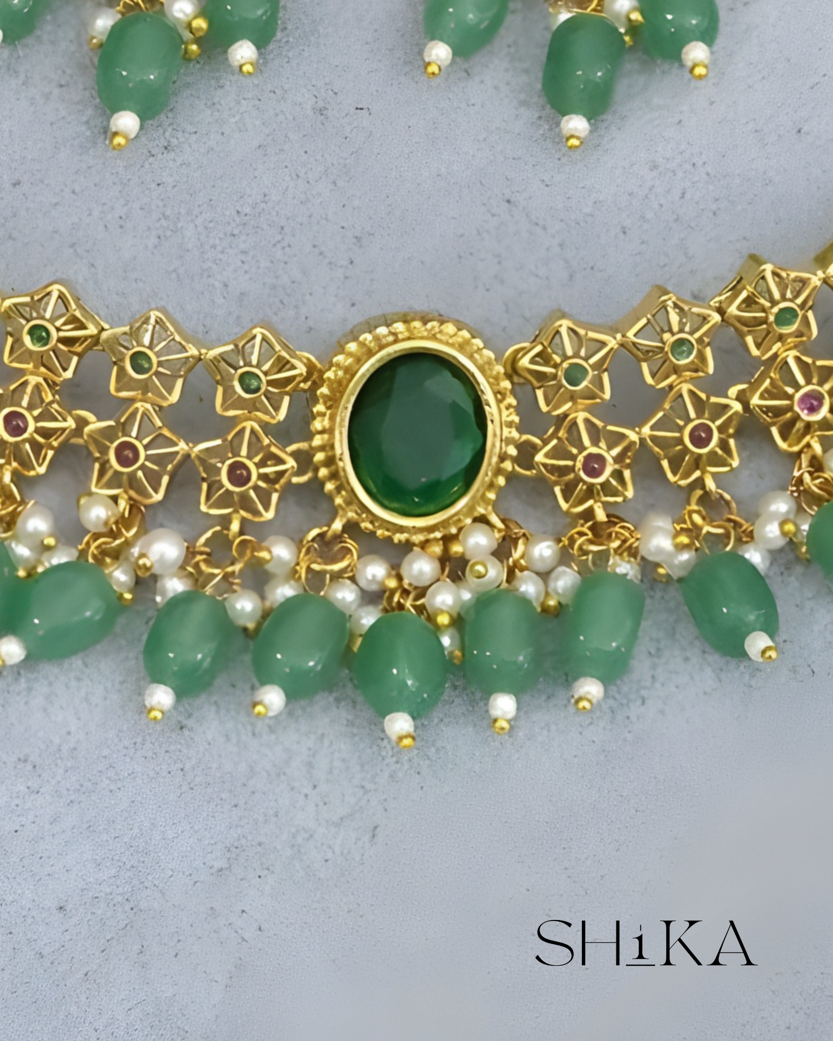 Antique Gold and Beads Necklace Set