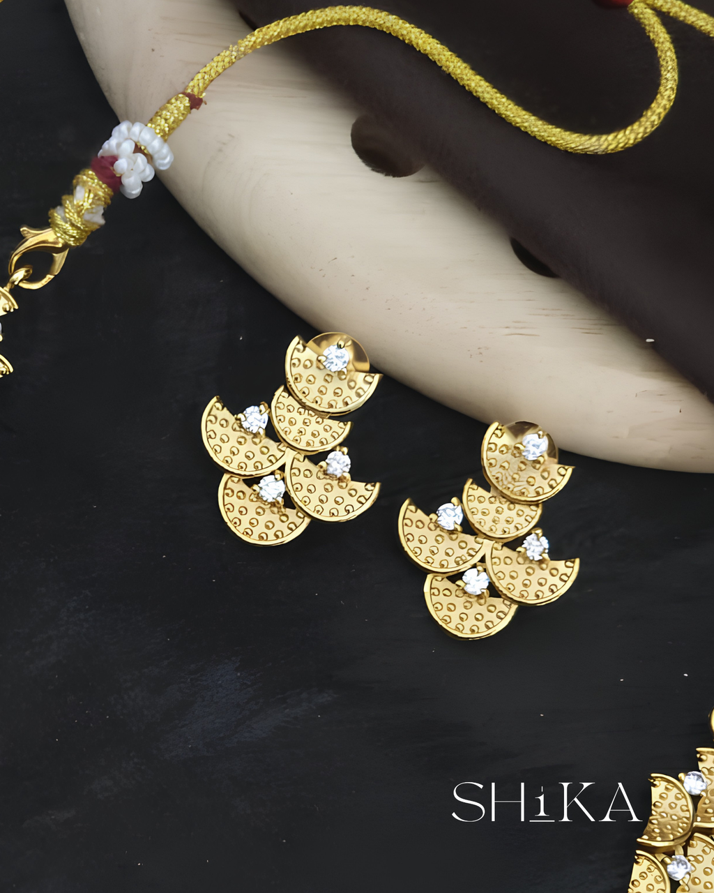 Antique Collar Necklace Set