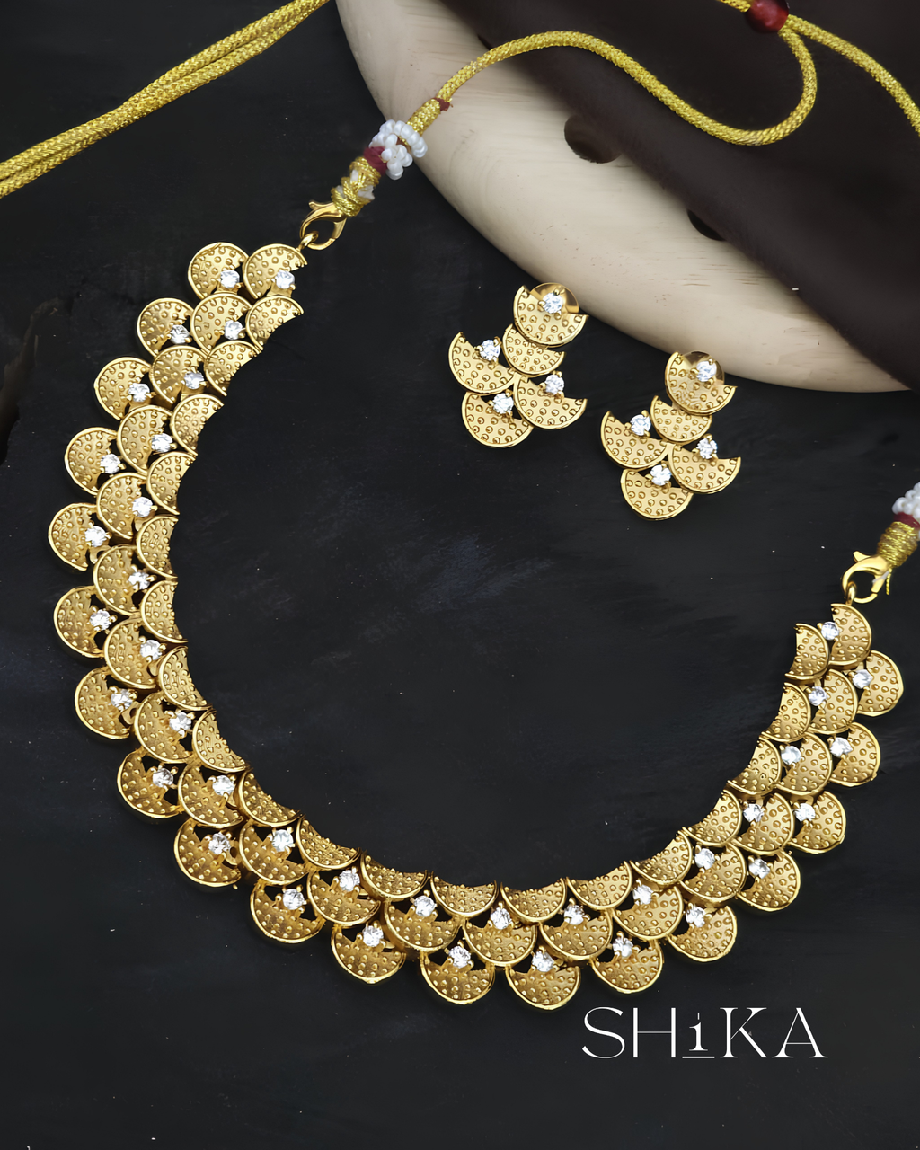 Antique Collar Necklace Set