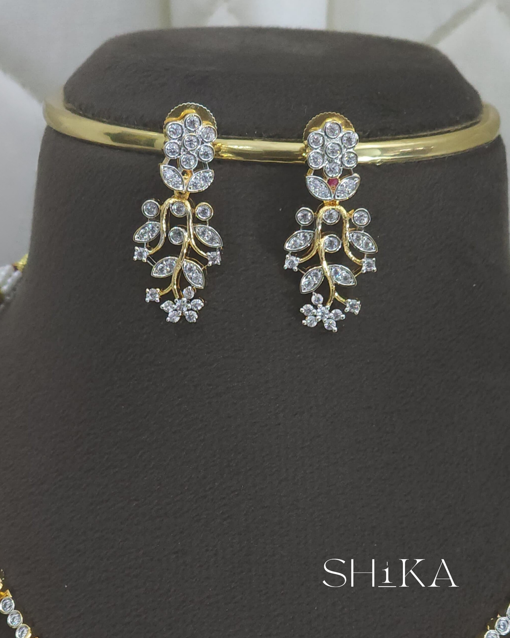 Jyoti Radiance Necklace Set