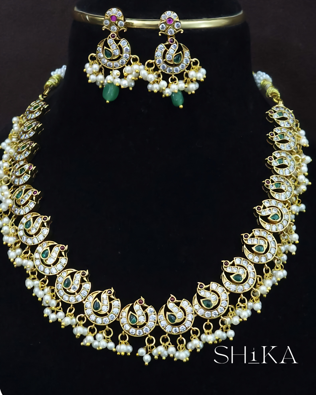 Chandrika Detachable Pendant Necklace Set