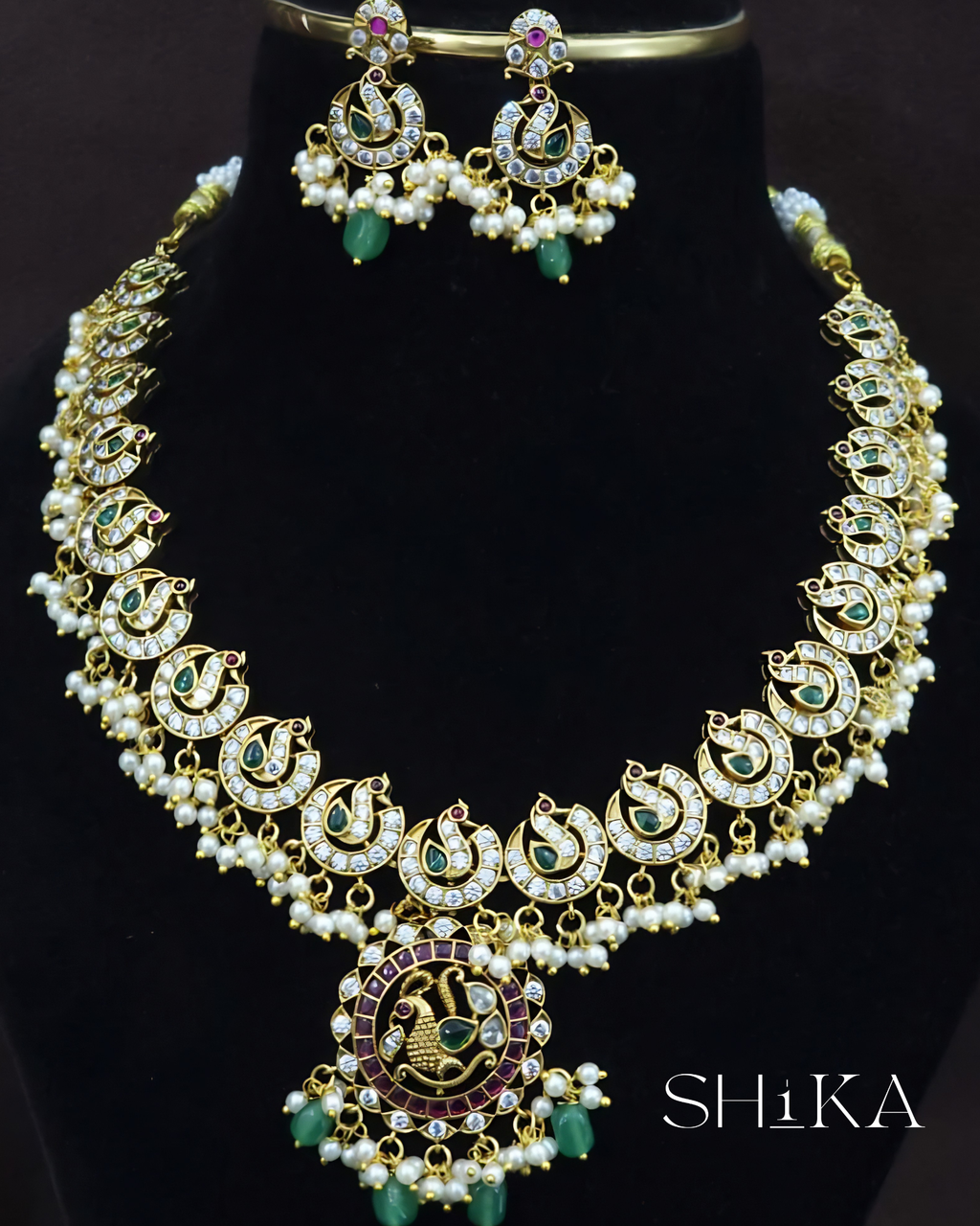 Chandrika Detachable Pendant Necklace Set
