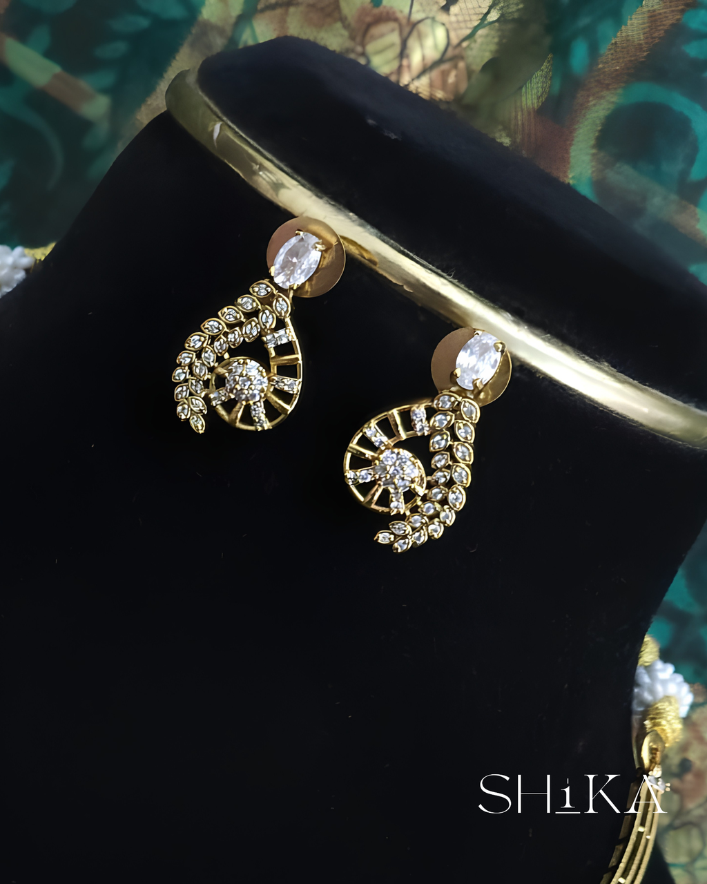 Mayura Spiral CZ Necklace Set