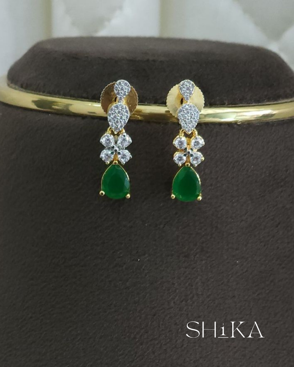 Parna Necklace Set