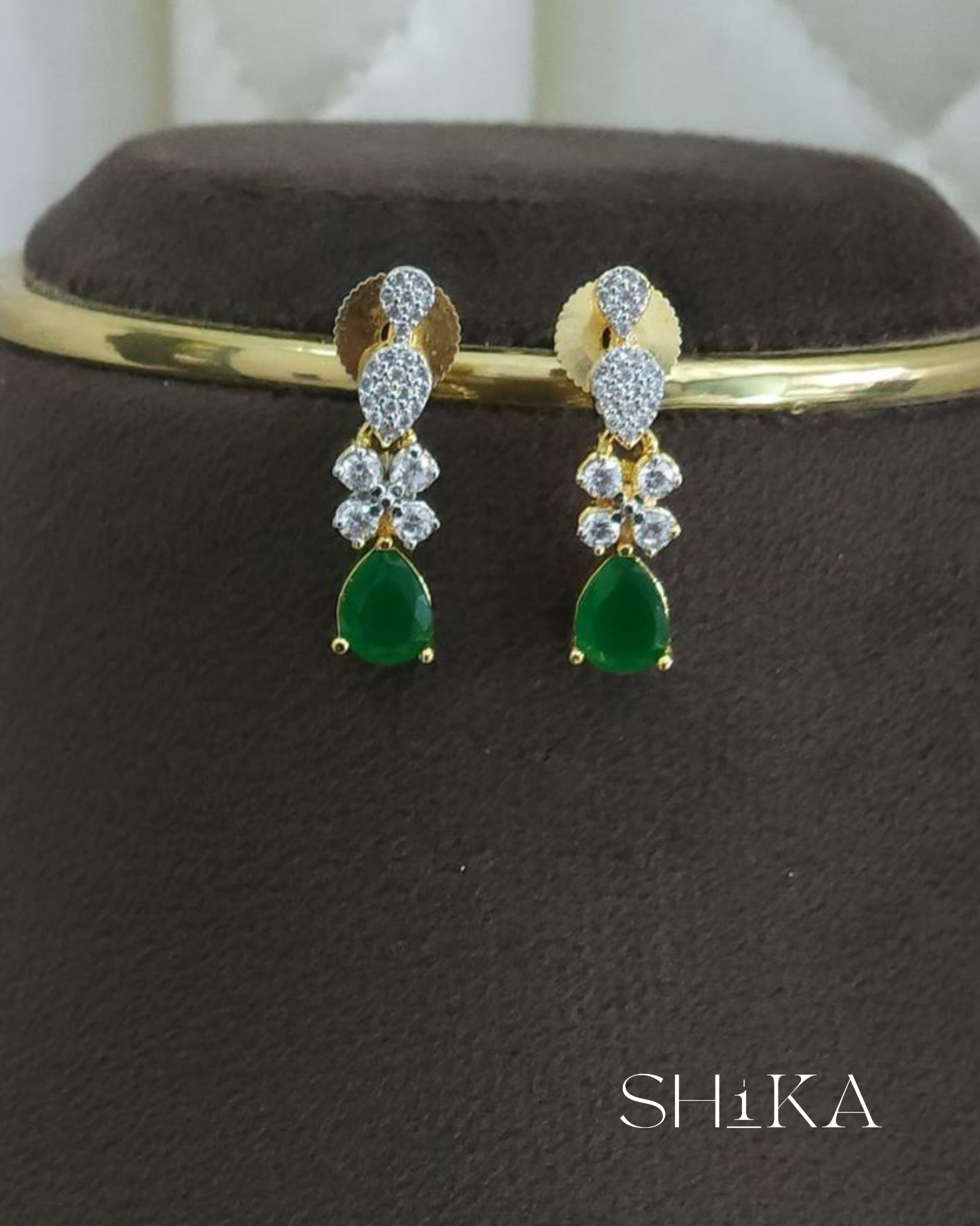 Parna Necklace Set