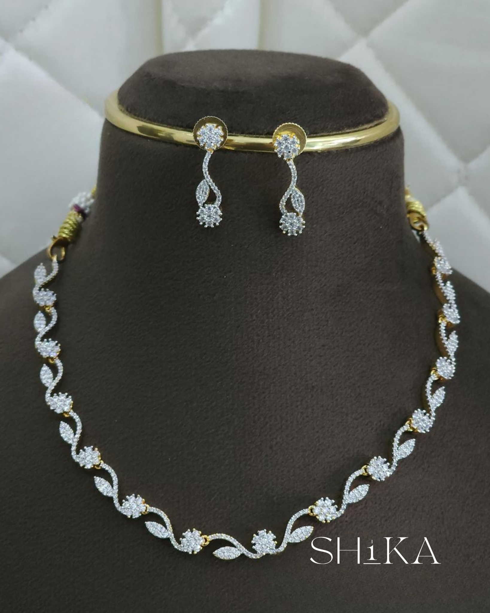 Hrida CZ Radiance Necklace Set