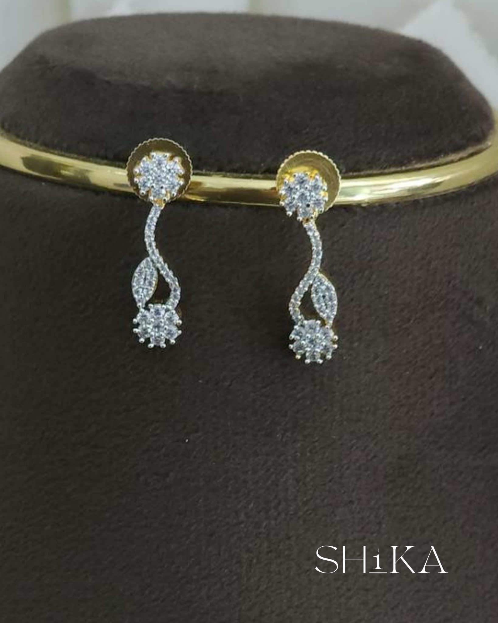 Hrida CZ Radiance Necklace Set