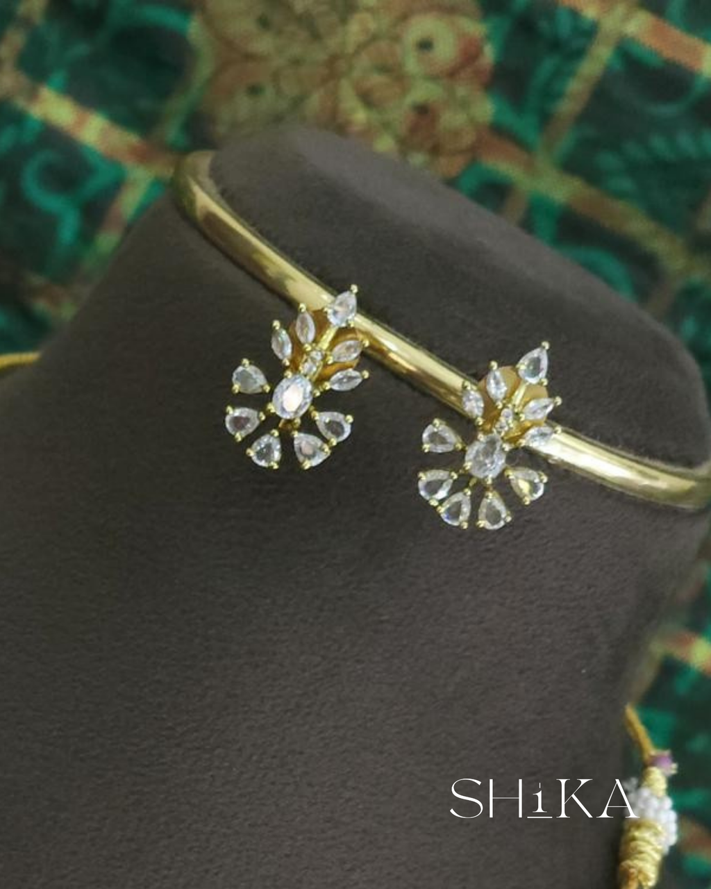 Meghna Necklace Set